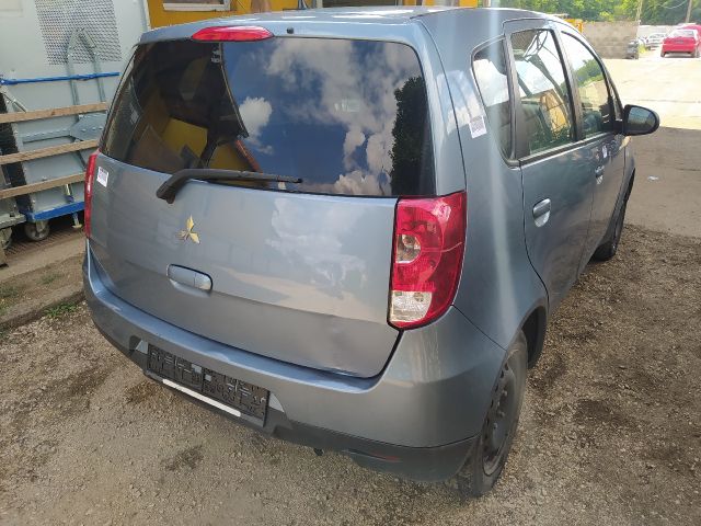 bontott MITSUBISHI COLT Jobb hátsó Gumikéder