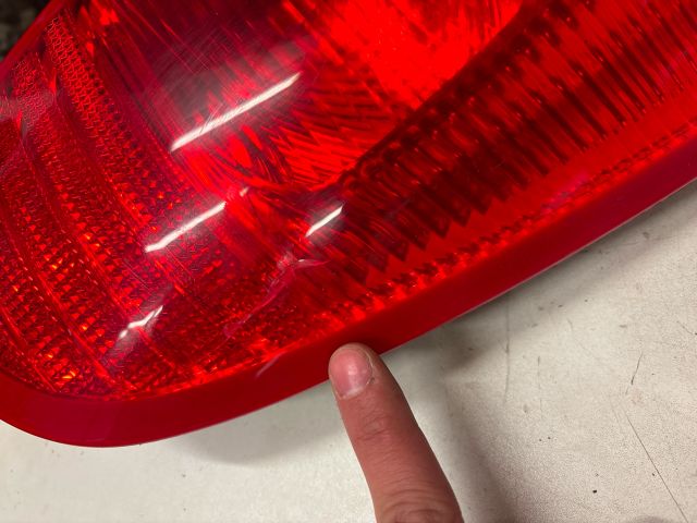 bontott MITSUBISHI COLT Jobb Hátsó Lámpa