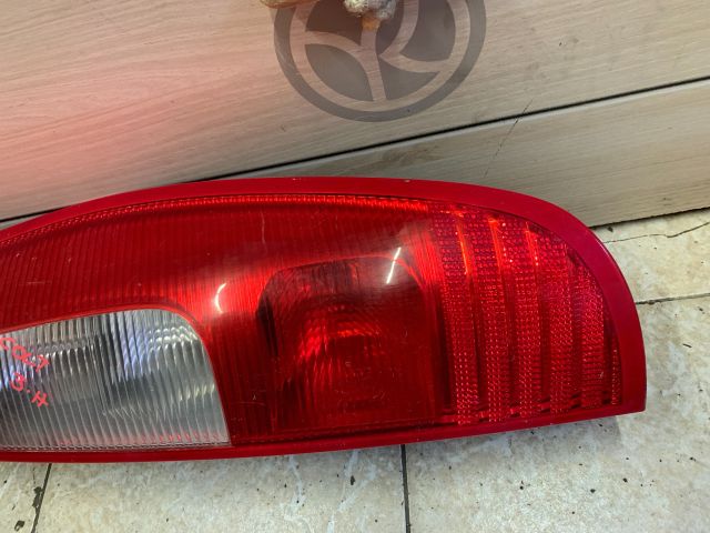 bontott MITSUBISHI COLT Jobb Hátsó Lámpa