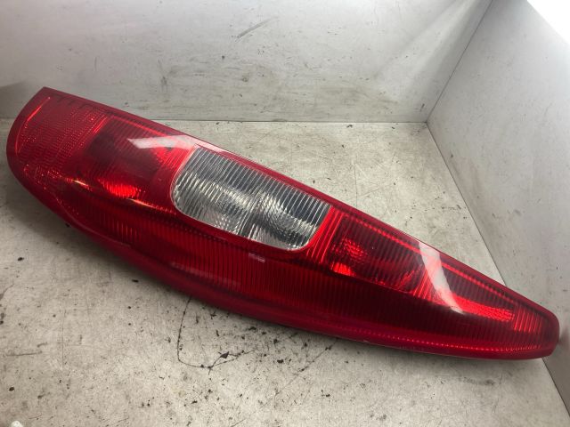 bontott MITSUBISHI COLT Jobb Hátsó Lámpa