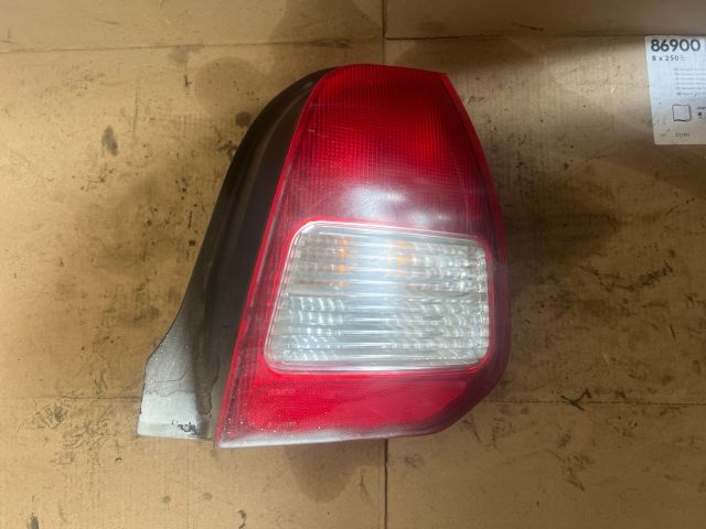 bontott MITSUBISHI COLT Jobb Hátsó Lámpa