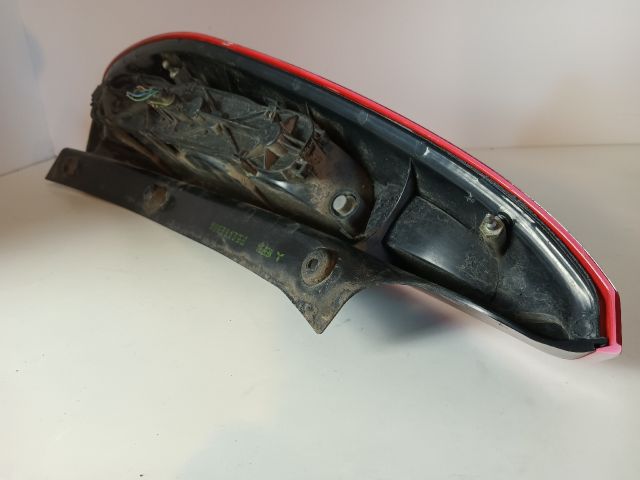 bontott MITSUBISHI COLT Jobb Hátsó Lámpa