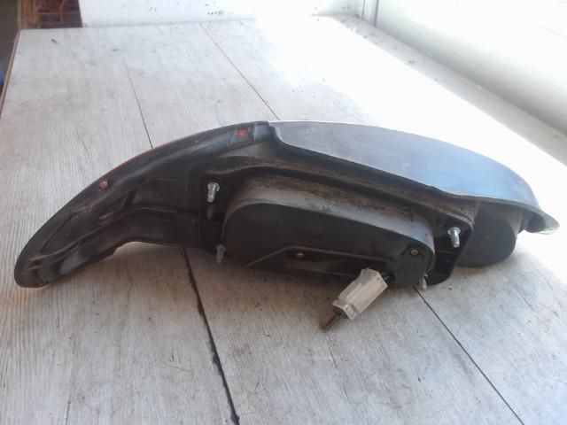 bontott MITSUBISHI COLT Jobb Hátsó Lámpa