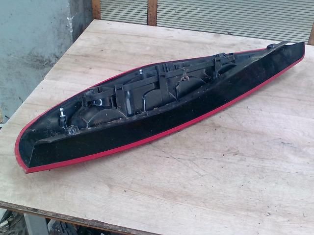 bontott MITSUBISHI COLT Jobb Hátsó Lámpa