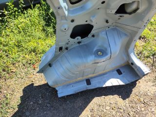 bontott MITSUBISHI COLT Jobb hátsó Negyed Karosszéria Csomag