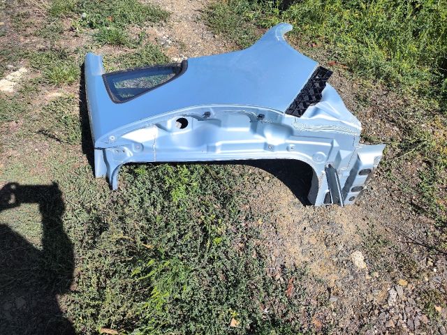 bontott MITSUBISHI COLT Jobb hátsó Negyed Karosszéria Csomag