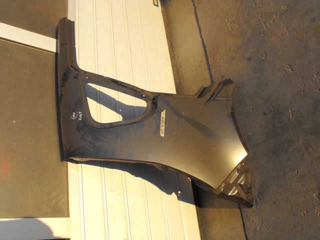 bontott MITSUBISHI COLT Jobb hátsó Negyed Karosszéria Csomag