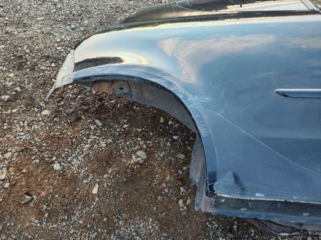 bontott MITSUBISHI COLT Jobb hátsó Negyed Karosszéria Csomag