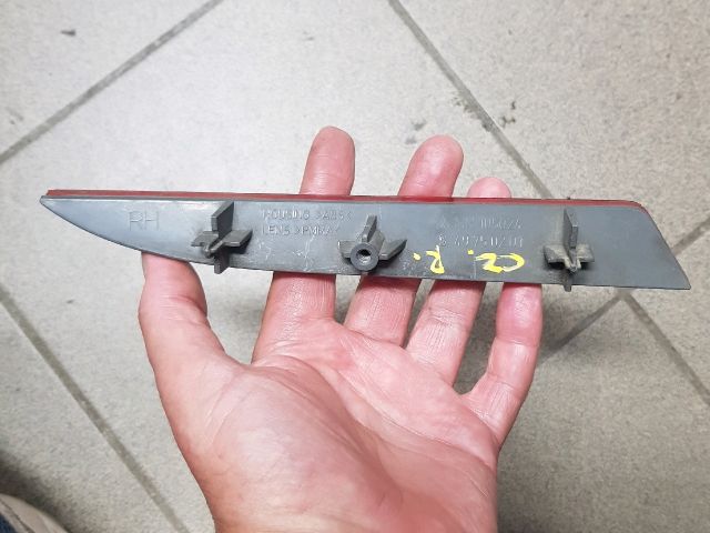 bontott MITSUBISHI COLT Jobb hátsó Prizma