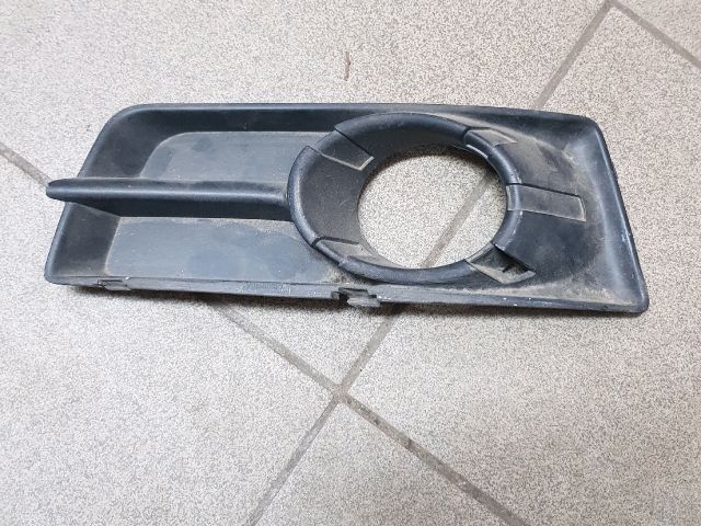 bontott MITSUBISHI COLT Jobb Ködfényszóró Lámpakeret