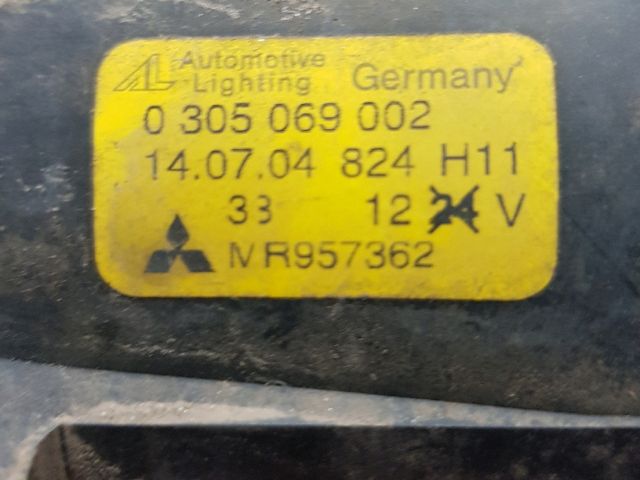 bontott MITSUBISHI COLT Jobb Ködfényszóró
