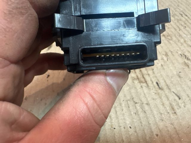 bontott MITSUBISHI COLT Jobb Kormánykapcsoló Ablaktörlő