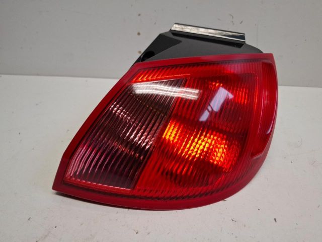 bontott MITSUBISHI COLT Jobb Külső Hátsó Lámpa
