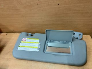 bontott MITSUBISHI COLT Jobb Napellenző