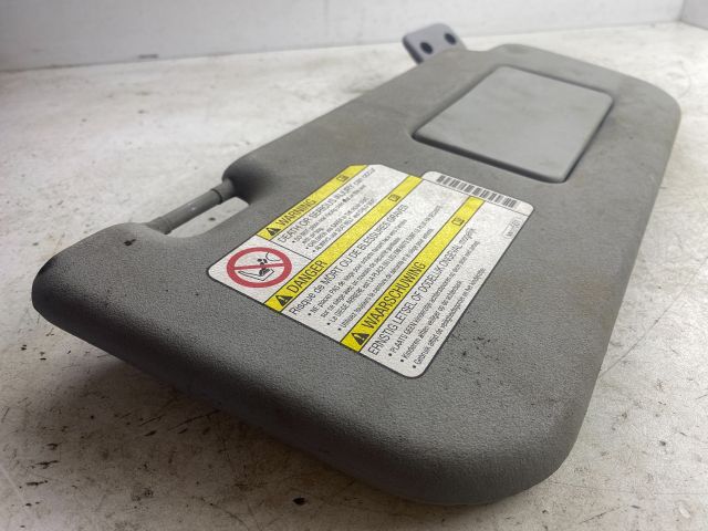 bontott MITSUBISHI COLT Jobb Napellenző