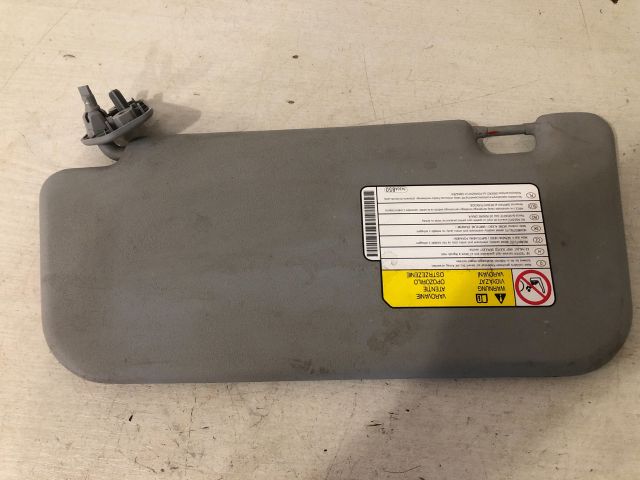 bontott MITSUBISHI COLT Jobb Napellenző