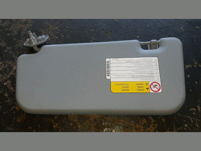 bontott MITSUBISHI COLT Jobb Napellenző