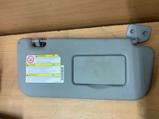 bontott MITSUBISHI COLT Jobb Napellenző