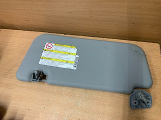 bontott MITSUBISHI COLT Jobb Napellenző