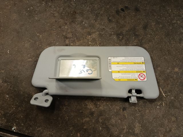 bontott MITSUBISHI COLT Jobb Napellenző