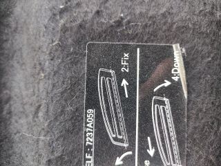 bontott MITSUBISHI COLT Kalaptartó