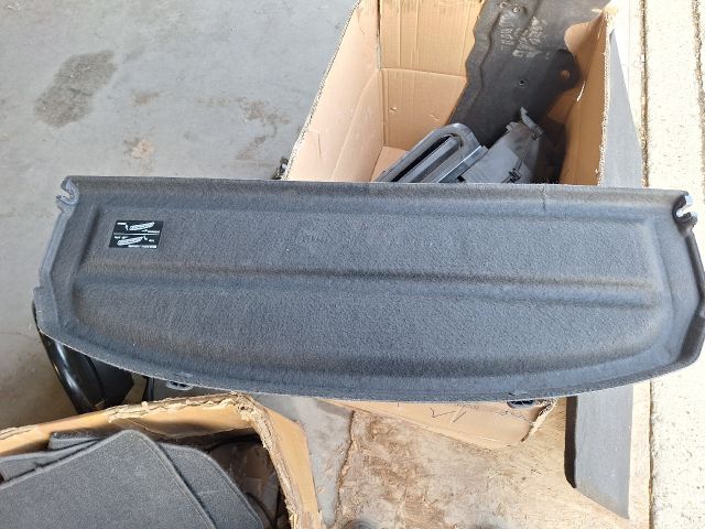 bontott MITSUBISHI COLT Kalaptartó