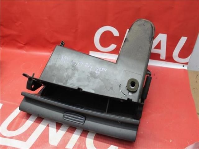 bontott MITSUBISHI COLT Kesztyűtartó