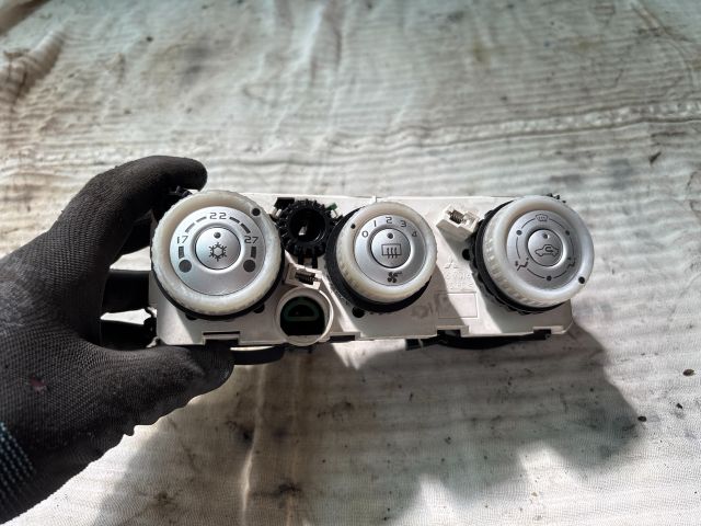 bontott MITSUBISHI COLT Klíma Kapcsoló