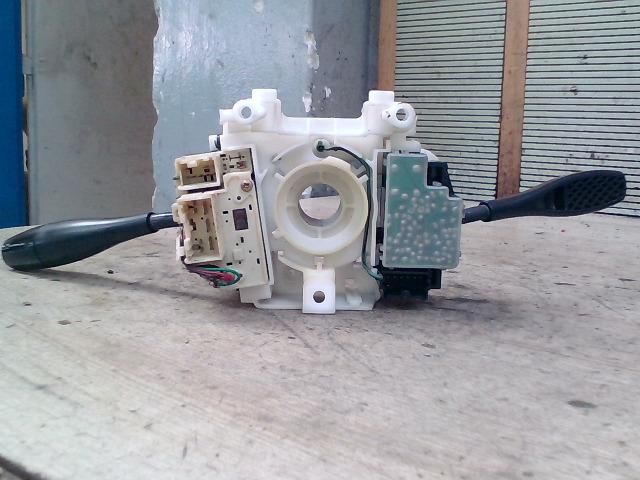 bontott MITSUBISHI COLT Komplett Kormánykapcsoló (Bajuszkapcsoló)