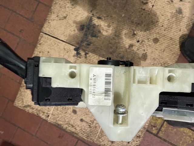 bontott MITSUBISHI COLT Komplett Kormánykapcsoló (Bajuszkapcsoló)