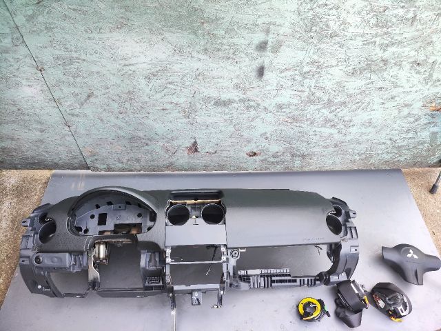 bontott MITSUBISHI COLT Komplett Légzsák Szett