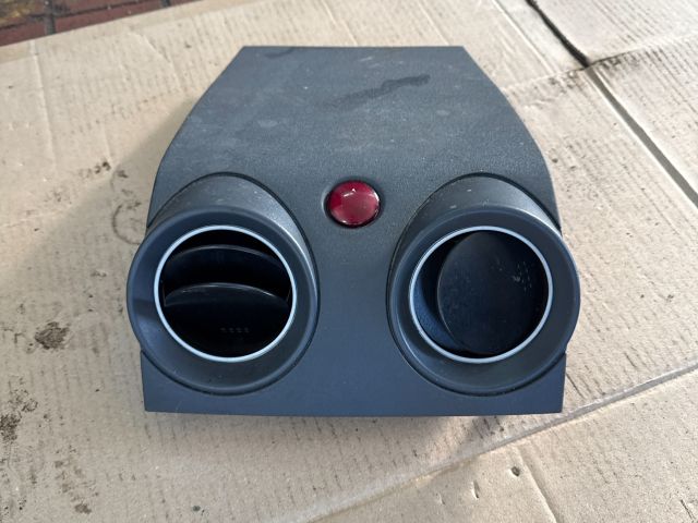 bontott MITSUBISHI COLT Középső Szellőző