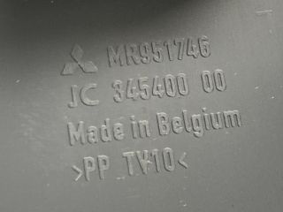 bontott MITSUBISHI COLT Középső Szellőző