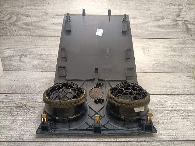 bontott MITSUBISHI COLT Középső Szellőző