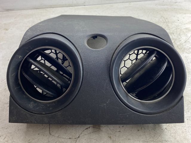 bontott MITSUBISHI COLT Középső Szellőző