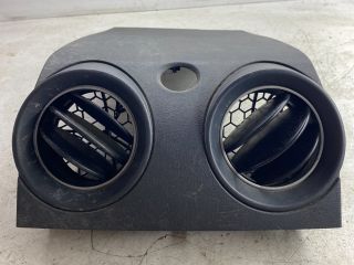 bontott MITSUBISHI COLT Középső Szellőző