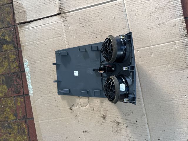 bontott MITSUBISHI COLT Középső Szellőző