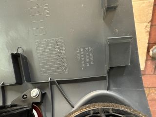 bontott MITSUBISHI COLT Középső Szellőző