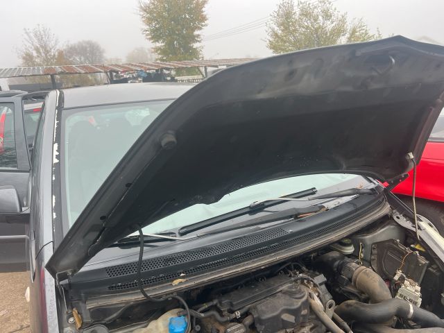 bontott MITSUBISHI COLT Motorháztető