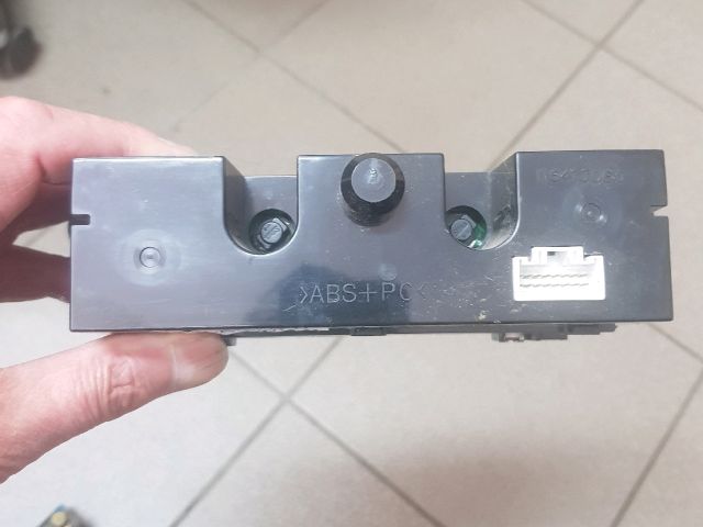 bontott MITSUBISHI COLT Multifunkciós Kijelző