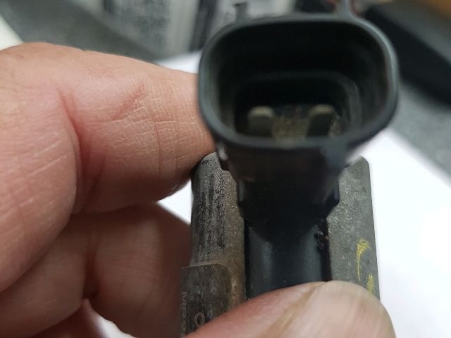 bontott MITSUBISHI COLT Olajnyomás Szelep Okoskerékhez