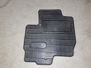 bontott MITSUBISHI COLT Padlószőnyeg