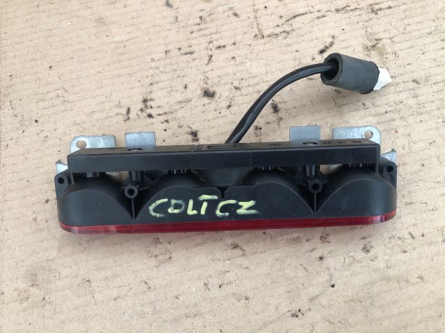 bontott MITSUBISHI COLT Pótféklámpa