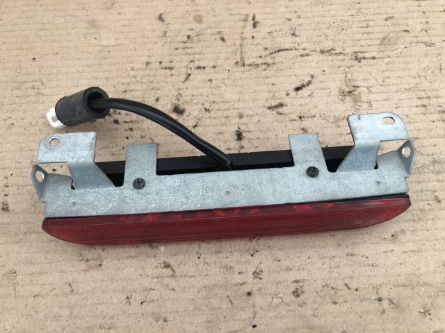 bontott MITSUBISHI COLT Pótféklámpa