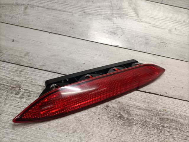 bontott MITSUBISHI COLT Pótféklámpa