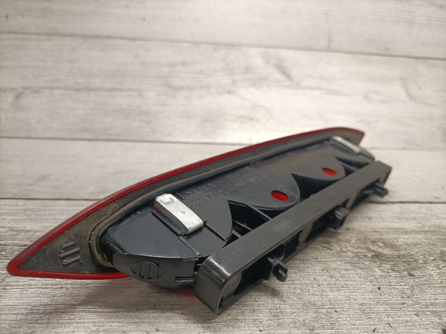 bontott MITSUBISHI COLT Pótféklámpa