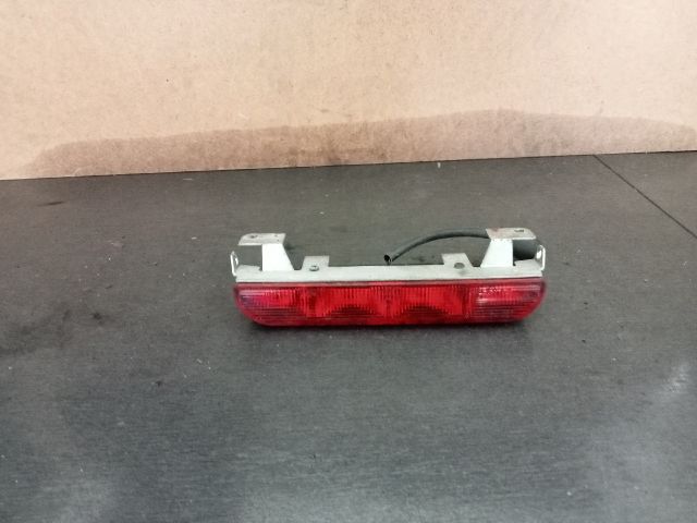 bontott MITSUBISHI COLT Pótféklámpa