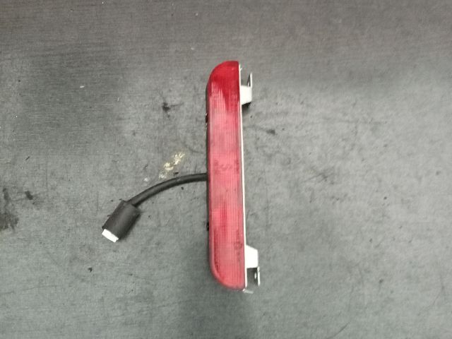 bontott MITSUBISHI COLT Pótféklámpa