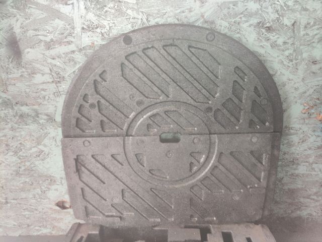 bontott MITSUBISHI COLT Pótkerék Szerszámtartó