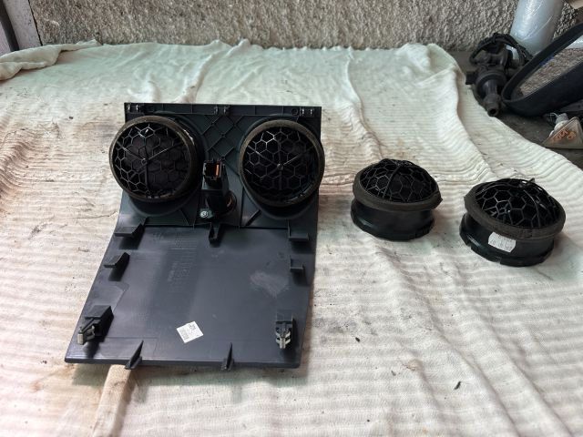 bontott MITSUBISHI COLT Szellőző Szett